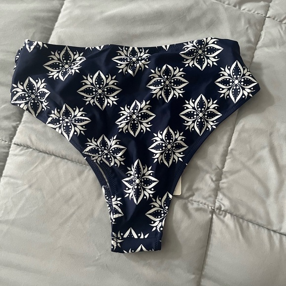 Large solid and boho print bottom brand new Bikini - Picture 8 of 9